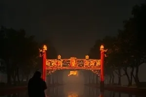 《风筝与线》天台放飞场景与长镜头封面